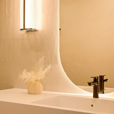 Amelie Luxury 1 Πανσιόν 4*