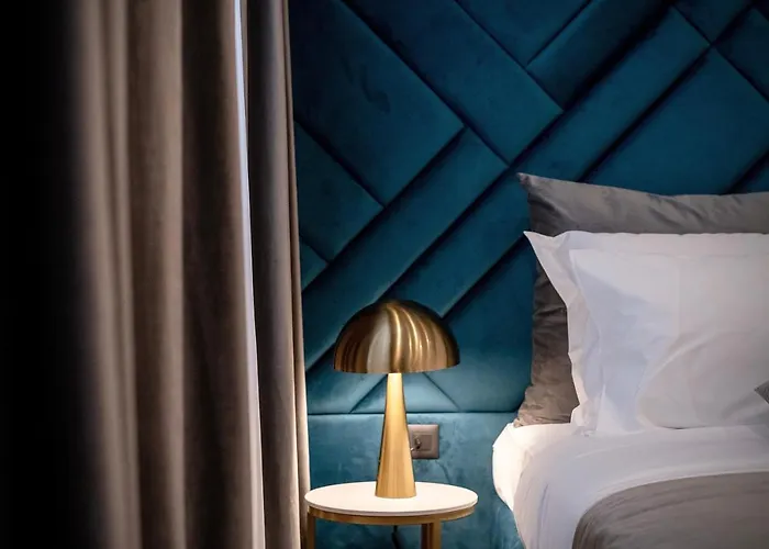 Amelie Luxury 1